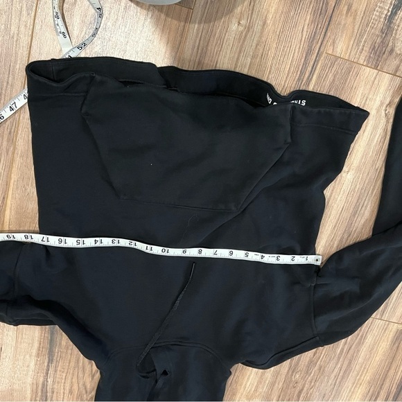 Lululemon Stronger as One Cropped Hoodie - Picture 9 of 13